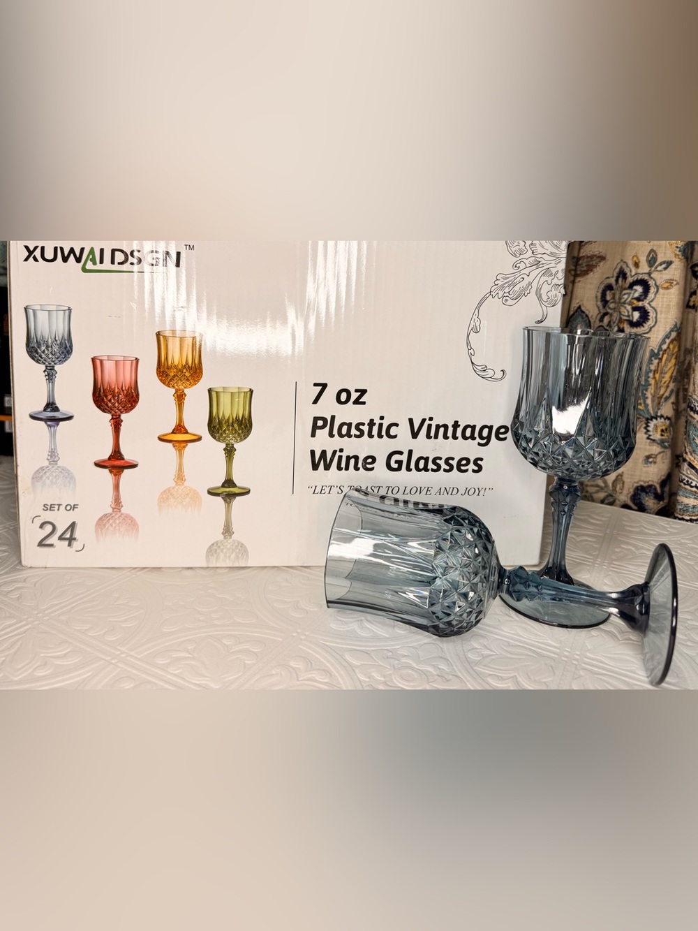 NIB Set of 24 Blue 7 oz Vintage-Style Crystal Wine Glasses BPA Free Plastic